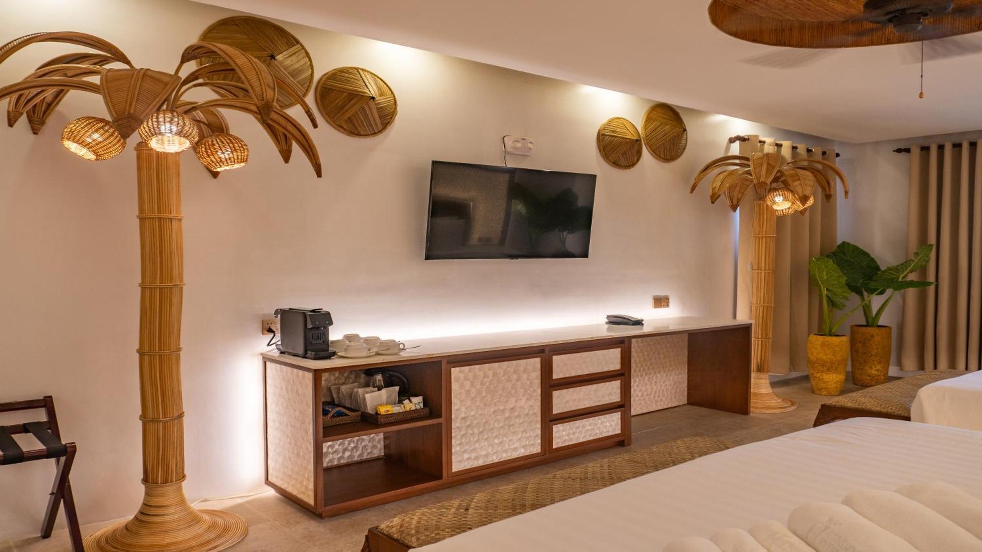 Ambassador In Paradise Resort 5*
